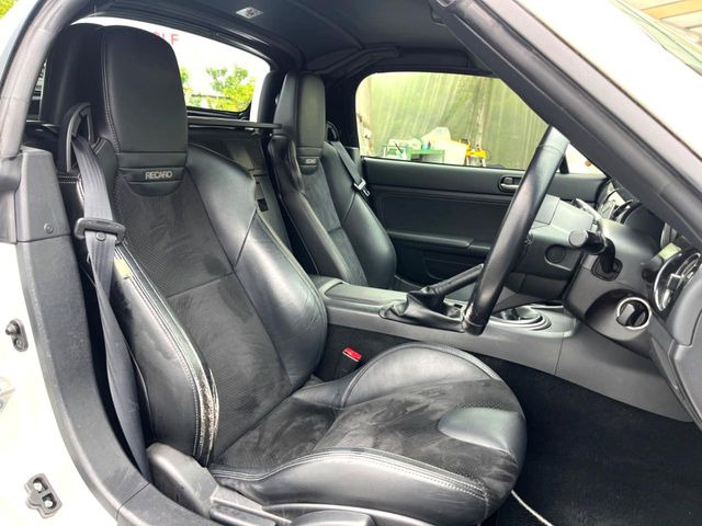 �yRECARO���o�P�b�g�V�[�g�z�l�ԍH�w�Ɋ�Â����ʈ����z�ɂ���č��ւ̕��S�Ⓑ���ԉ^�]���̔�J�������y������ڂŃ��J���Ƃ킩��X�|�[�e�B�ȃ��b�N�X�������ł��B