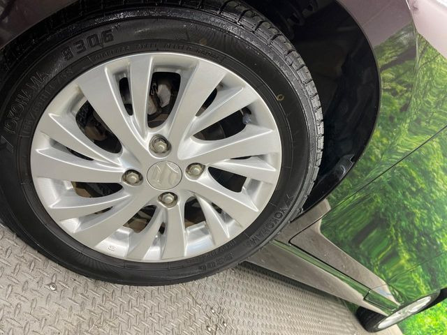 �y����14�C���`�A���~�z�C�[���z�O�ςɃ}�b�`���������A���~�z�C�[���𑕒����Ă���܂��B�e��ЊO�A���~�z�C�[����A�X�^�b�h���X�^�C�����戵�����Ă���܂��B���񂲑��k����������