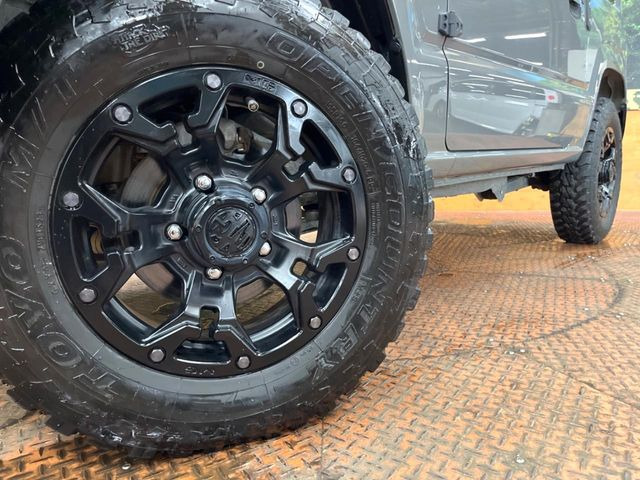 �y16�C���`�A���~�z�C�[���z�O�ςɃ}�b�`�����A���~�z�C�[���𑕒����Ă���܂��B�e��A���~�z�C�[����A�X�^�b�h���X�^�C�����戵�����Ă���܂��B���񂲑��k����������