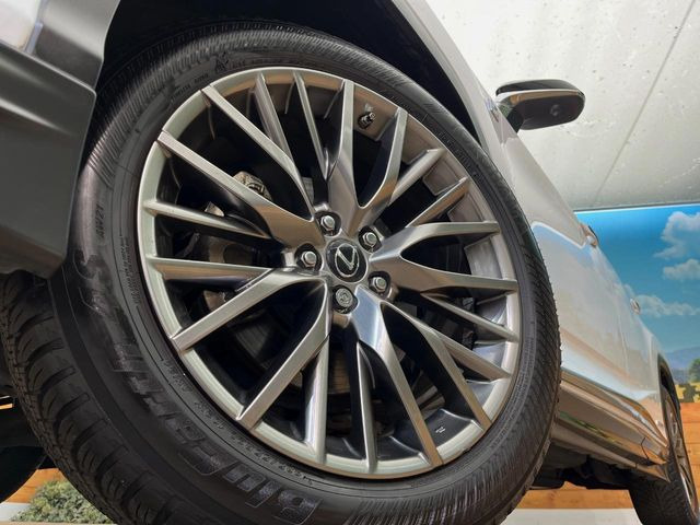 �y����20�C���`�A���~�z�C�[���z�O�ςɃ}�b�`���������A���~�z�C�[���𑕒����Ă���܂��B�e��ЊO�A���~�z�C�[����A�X�^�b�h���X�^�C�����戵�����Ă���܂��B���񂲑��k����������