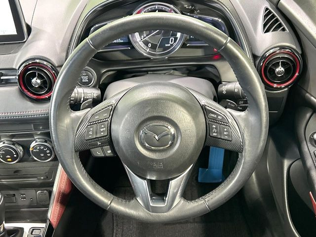 �y�����v�����X�e�A�����O�z�㎿�Ȋv���g�p���邱�ƂŁA��ɂ����������݂ƂĂ��^�]���₷���n���h���ł���