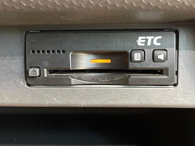 【ETC】高速道路の料金所をストレスなく通過!話題のスポットやサービスエリアに多い「スマートIC」利用時は必須のアイテムです。当店でセットアップを実施、ご納車当日からすぐにご利用いただけます!