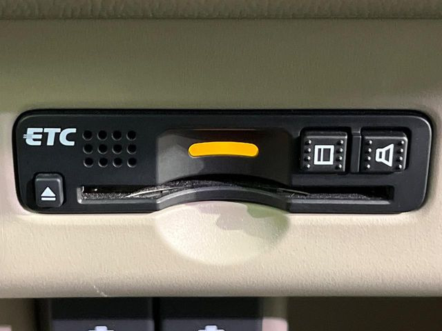 【ETC】高速道路の料金所をストレスなく通過!話題のスポットやサービスエリアに多い「スマートIC」利用時は必須のアイテムです。当店でセットアップを実施、ご納車当日からすぐにご利用いただけます!