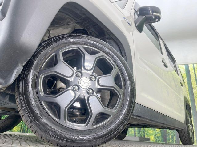 �y�A���~�z�C�[���z�O�ςɃ}�b�`�����A���~�z�C�[���𑕒����Ă���܂��B�e��A���~�z�C�[����A�X�^�b�h���X�^�C�����戵�����Ă���܂��B���񂲑��k����������