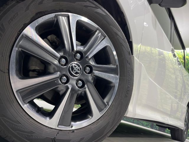 �y�����A���~�z�C�[���z�O�ςɃ}�b�`���������A���~�z�C�[���𑕒����Ă���܂��B�e��ЊO�A���~�z�C�[����A�X�^�b�h���X�^�C�����戵�����Ă���܂��B���񂲑��k����������