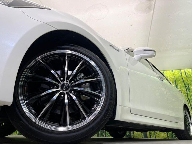 �y18�C���`�A���~�z�C�[���z�O�ςɃ}�b�`�����A���~�z�C�[���𑕒����Ă���܂��B�e��A���~�z�C�[����A�X�^�b�h���X�^�C�����戵�����Ă���܂��B���񂲑��k����������