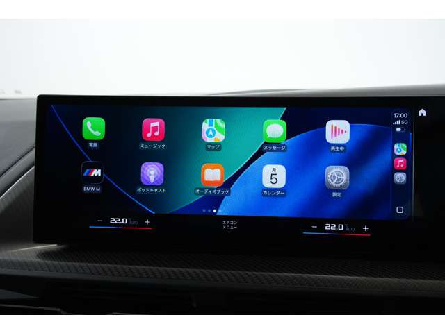 �A�b�v���J�[�v���C���t���Ă���܂��B���莝����iPhone��ڑ����邾���ŁA�����ꂽ��ʂ��ԍڃf�B�X�v���C�ɉf���o����܂��B
