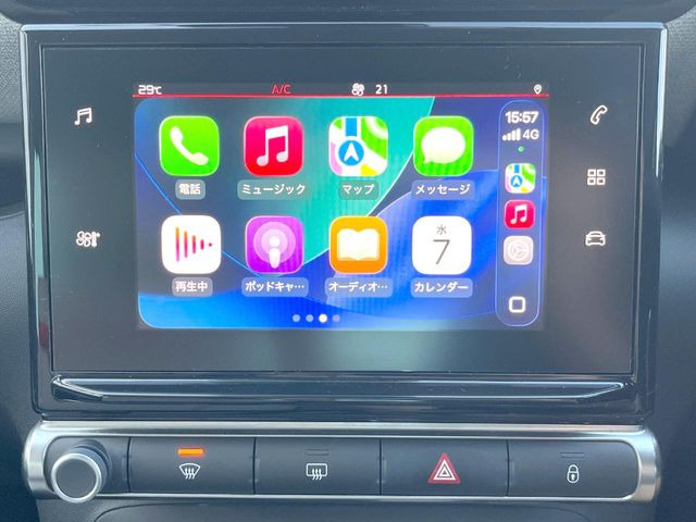��Apple Car Play:�X�}�z�Ƃ̗L���ڑ��ŁA�i�r�E�I�[�f�B�I�Đ��ȂǃX�}�z�̃A�v���@�\����ʂł��g����֗��@�\�ł�!