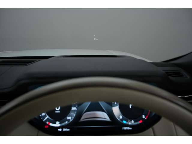 �s������20,000km�B�I�[�g�o�C�I�O���t�B�̏㎿�ȏ�薡���A���ꂩ�炽���Ղ�Ɩ��킦�鑖�s�����ł��B��Ԃ̗ǂ������W���[�o�[�����T���̕��ɁA���Ђ��������������������ł��B