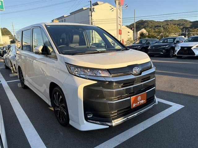 ノア(トヨタ) 2.0 S-Z　禁煙車 両側電動スライドドア 中古車画像