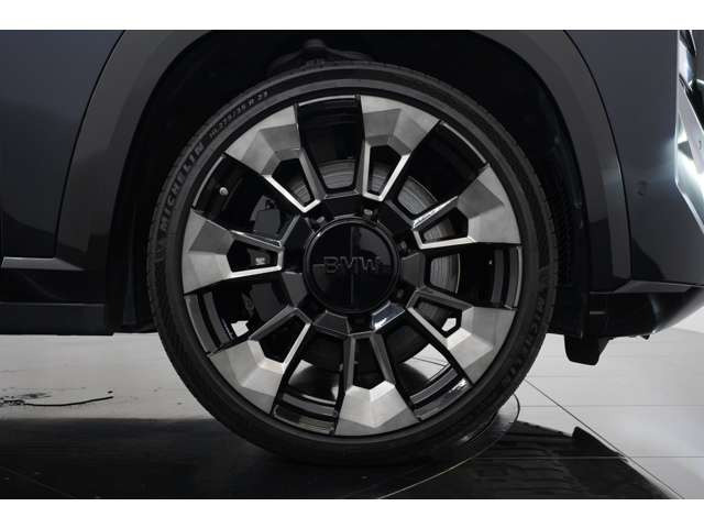 23�C���`M���C�g�A���C�z�C�[���X�^�[�X�|�[�N�X�^�C�����O923M����������Ă���܂��B