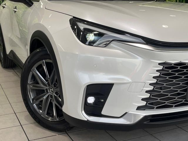 �yLED�w�b�h���C�g�z���V����ԑ��s�����ǍD�Ȏ��E���m�ۂ����S���ĉ^�]�ł��鍂�P�xLED�w�b�h���C�g�𑕔�!�_�����x�������A����d�͂��}�����Ă��܂��B