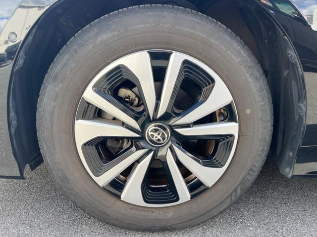 �y����15�C���`�A���~�z�C�[���z�O�ςɃ}�b�`���������A���~�z�C�[���𑕒����Ă���܂��B�e��ЊO�A���~�z�C�[����A�X�^�b�h���X�^�C�����戵�����Ă���܂��B���񂲑��k����������
