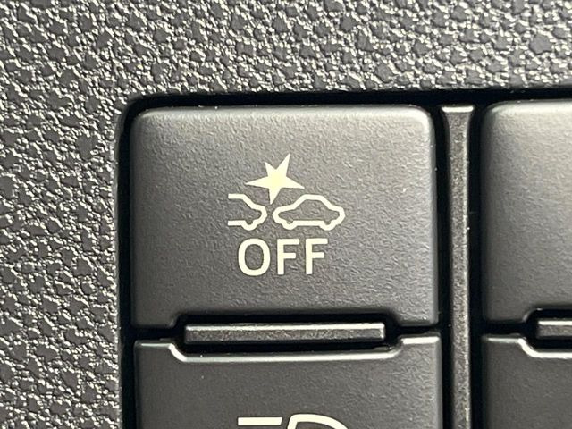 �y�X�}�[�g�A�V�X�g�z���s���ɑO���̎ԗ�����F�����A�Փ˂������Ȏ��͌x��ƃu���[�L�ŏՓˉ���Ɣ�Q�y�����A�V�X�g�B�����S�Ƀh���C�u�����y���݂��������܂��B