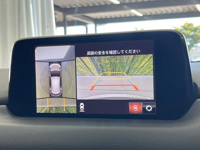 【360&deg;ビューモニター】専用のカメラにより、上から見下ろしたような視点で360度クルマの周囲を確認することができます☆死角部分も確認しやすく、狭い場所での切り返しや駐車もスムーズに行えます。