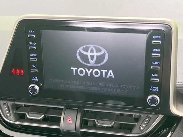 【8インチ ディスプレイオーディオ】大画面のディスプレイはAppleCarPlayやAndroidAutoが利用可能。大きな画面でスマホナビアプリ等が利用いただけます♪