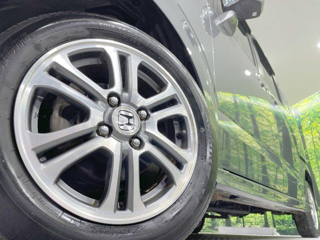 �y����14�C���`�A���~�z�C�[���z�O�ςɃ}�b�`���������A���~�z�C�[���𑕒����Ă���܂��B�e��ЊO�A���~�z�C�[����A�X�^�b�h���X�^�C�����戵�����Ă���܂��B���񂲑��k����������