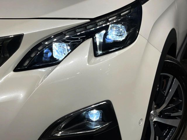 ��LED�w�b�h���C�g:��ԑ��s�����ǍD�Ȏ��E���m�ۂ����S���ĉ^�]�ł��鍂�P�xLED�w�b�h���C�g�𑕔�!�_�����x�������A����d�͂��}�����Ă��܂��B