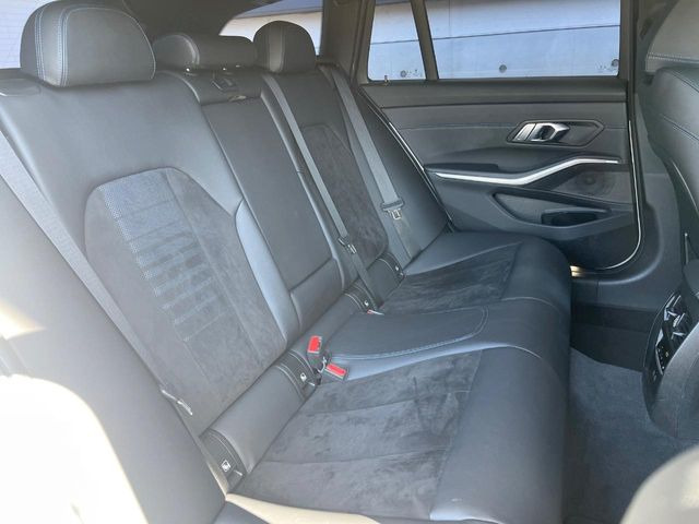 �����:��l����Ԃ��Ă��������������Ȃ��قǁA�������L�X���Ă���܂��B