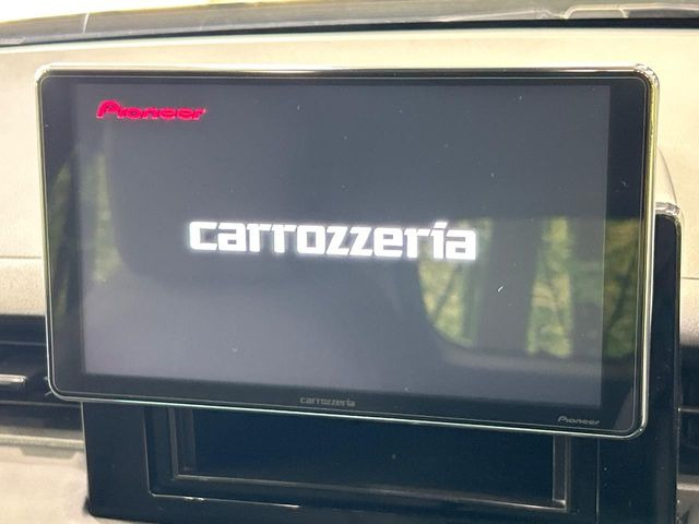 【ディスプレイオーディオ】お手持ちのスマートフォンとの連携で、ナビや音楽再生など各種アプリを使用可能。スマホに近い感覚でお使いいただけます♪