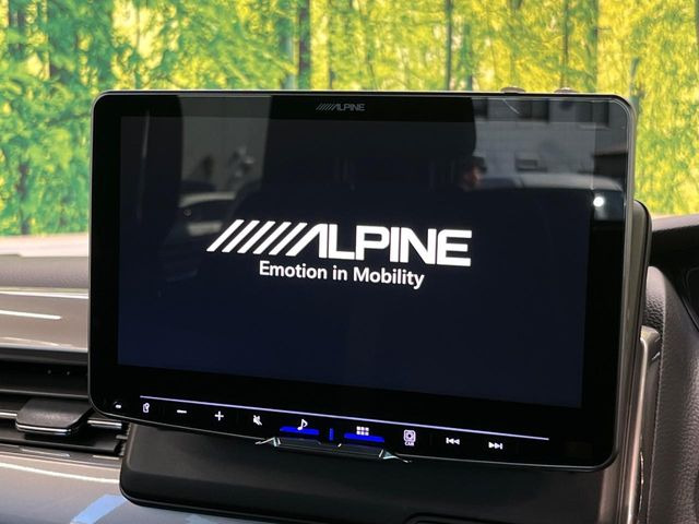 【ディスプレイオーディオ】お手持ちのスマートフォンとの連携で、ナビや音楽再生など各種アプリを使用可能。スマホに近い感覚でお使いいただけます♪
