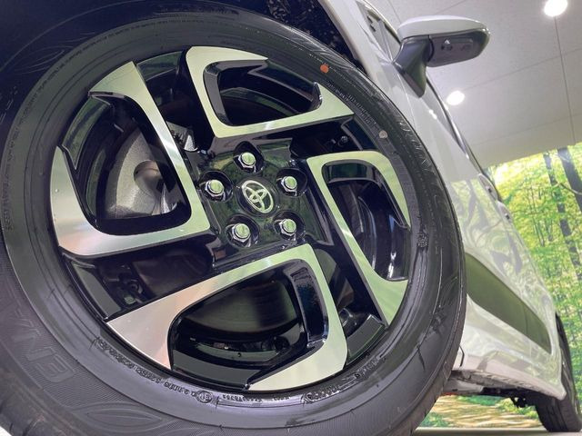 �y����15�C���`�A���~�z�C�[���z�O�ςɃ}�b�`���������A���~�z�C�[���𑕒����Ă���܂��B�e��ЊO�A���~�z�C�[����A�X�^�b�h���X�^�C�����戵�����Ă���܂��B���񂲑��k����������