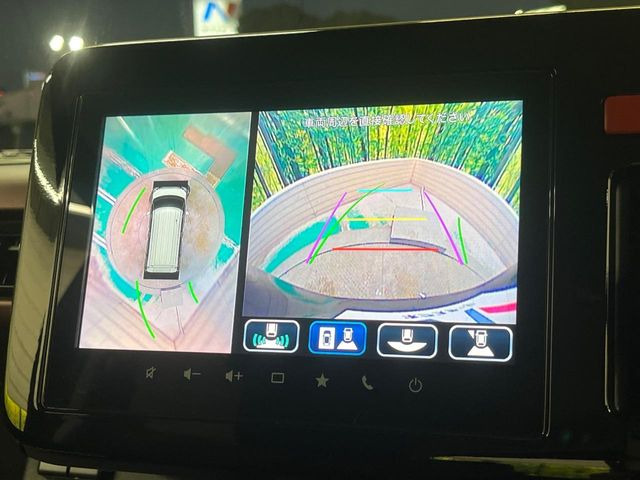 【全方位モニター用カメラ】専用のカメラにより、上から見下ろしたような視点で360度クルマの周囲を確認することができます☆死角部分も確認しやすく、狭い場所での切り返しや駐車もスムーズに行えます。