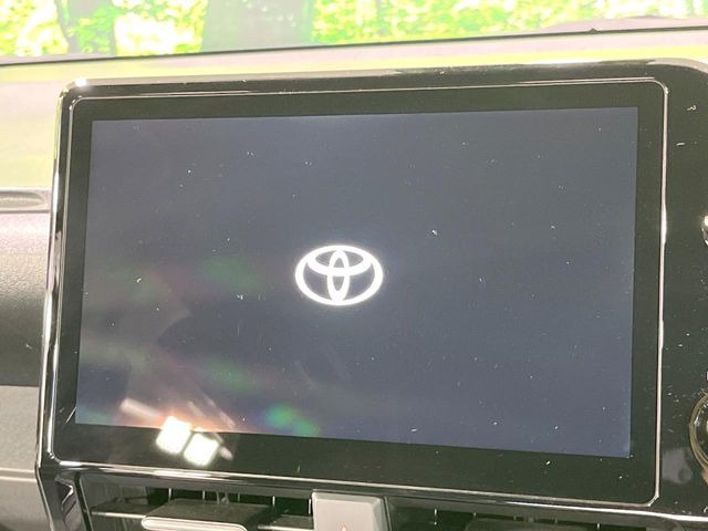 【10.5インチ ディスプレイオーディオ】大画面のディスプレイはAppleCarPlayやAndroidAutoが利用可能。大きな画面でスマホナビアプリ等が利用いただけます♪