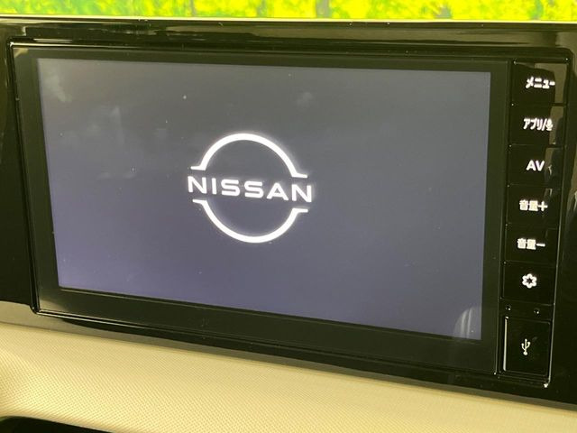 【純正9型ディスプレイオーディオ】お手持ちのスマートフォンとの連携で、ナビや音楽再生など各種アプリを使用可能。スマホに近い感覚でお使いいただけます♪