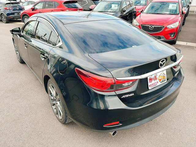 ���X�ł͌y�����Ԃ��畁�ʎԂ܂ŕ��L���I�[�����[�J�[�̎Ԏ�E�F�E�O���[�h��L�x�ɑ����Ă���܂��B