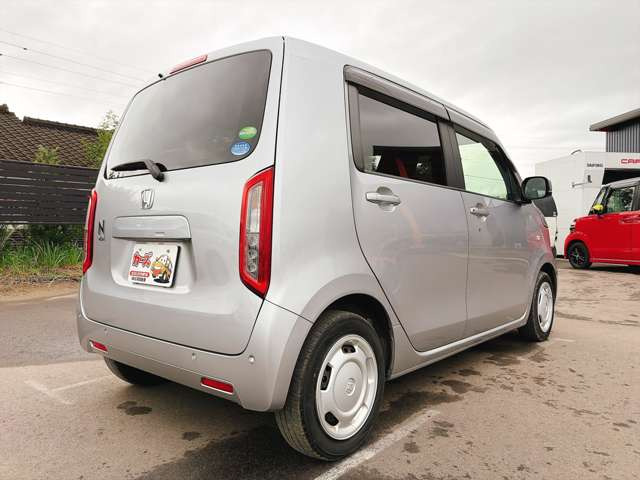 お客様のご予算帯に合わせたお車を常時100台以上取り揃えています!当社のスタッフがお客様のお車選びをしっかりサポートしご提案させていただきます!