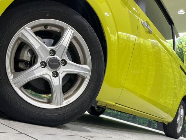 �y15�C���`�A���~�z�C�[���z�O�ςɃ}�b�`�����A���~�z�C�[���𑕒����Ă���܂��B�e��A���~�z�C�[����A�X�^�b�h���X�^�C�����戵�����Ă���܂��B���񂲑��k����������
