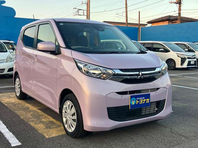 当店のお車はすべて点検をしてからのご納車となります。納車後の保証も付けさせて頂いておりますので安心して乗って頂けます。