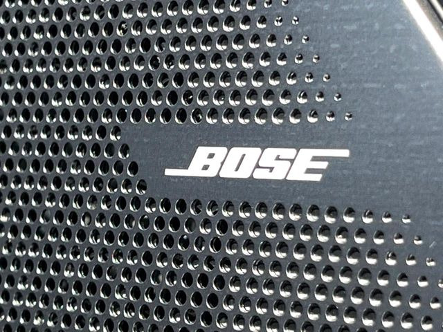 �yBOSE�T�E���h�V�X�e���z���x�ȃ`���[�j���O�\�͂����ڂ���Ă���A�������ȉ��y�����y���݂��������܂���