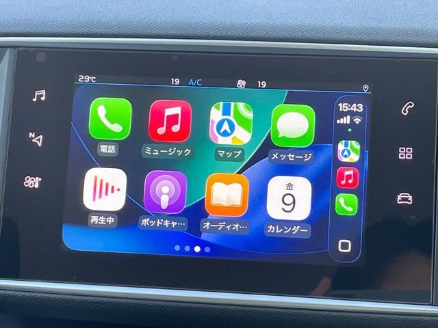 ��Apple Car Play:�X�}�z�Ƃ̗L���ڑ��ŁA�i�r�E�I�[�f�B�I�Đ��ȂǃX�}�z�̃A�v���@�\����ʂł��g����֗��@�\�ł�!