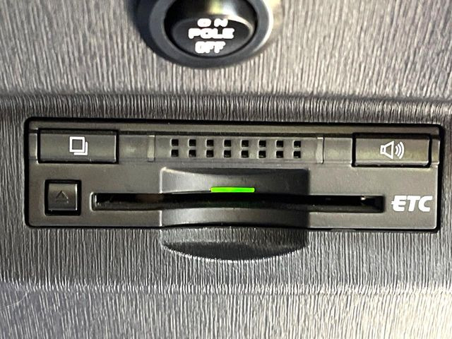 【ETC】高速道路の料金所をストレスなく通過!話題のスポットやサービスエリアに多い「スマートIC」利用時は必須のアイテムです。当店でセットアップを実施、ご納車当日からすぐにご利用いただけます!
