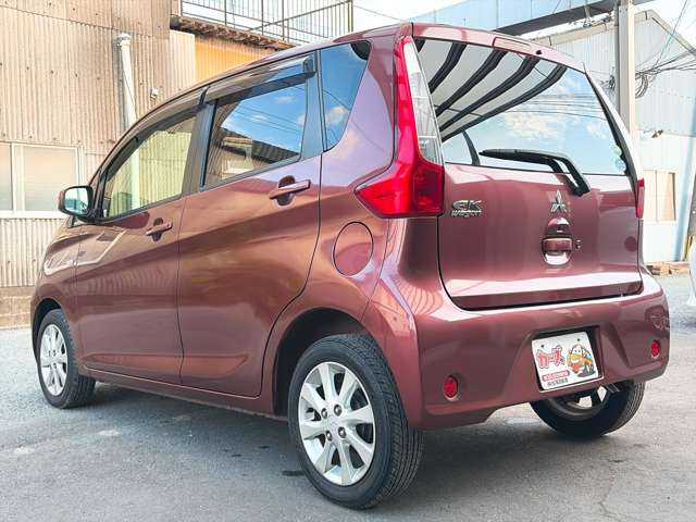 当店では軽自動車から普通車まで幅広くオールメーカーの車種・色・グレードを豊富に揃えております。