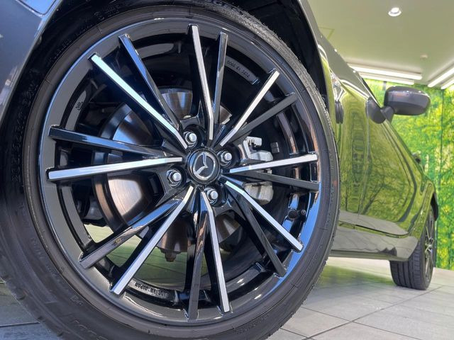 �y����17�C���`�A���~�z�C�[���z�O�ςɃ}�b�`���������A���~�z�C�[���𑕒����Ă���܂��B�e��ЊO�A���~�z�C�[����A�X�^�b�h���X�^�C�����戵�����Ă���܂��B���񂲑��k����������