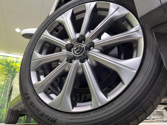 �y����20�C���`�A���~�z�C�[���z�O�ςɃ}�b�`���������A���~�z�C�[���𑕒����Ă���܂��B�e��ЊO�A���~�z�C�[����A�X�^�b�h���X�^�C�����戵�����Ă���܂��B���񂲑��k����������
