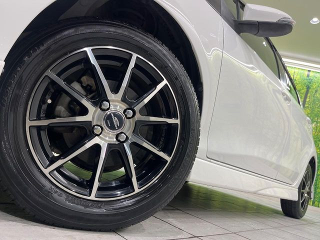 �y14�C���`�A���~�z�C�[���z�O�ςɃ}�b�`�����A���~�z�C�[���𑕒����Ă���܂��B�e��A���~�z�C�[����A�X�^�b�h���X�^�C�����戵�����Ă���܂��B���񂲑��k����������