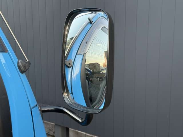 カーライフをトータルサポート致します♪新車・中古車販売・車検、点検・修理、板金塗装、自動車保険等お任せください☆彡