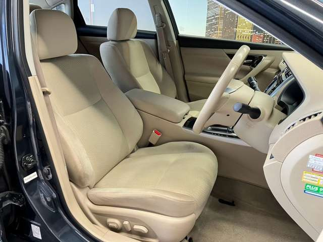 �^�]�Ȃ��L�X�Ƃ��Ă���^�]���₷�������������Ă��܂��������N���[�j���O�����{�ς݂ł��B