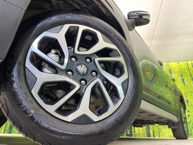 �y����16�C���`�A���~�z�C�[���z�O�ςɃ}�b�`���������A���~�z�C�[���𑕒����Ă���܂��B�e��ЊO�A���~�z�C�[����A�X�^�b�h���X�^�C�����戵�����Ă���܂��B���񂲑��k����������