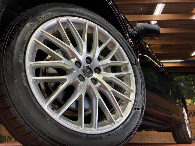 �y����20�C���`�A���~�z�C�[���z�O�ςɃ}�b�`���������A���~�z�C�[���𑕒����Ă���܂��B�e��ЊO�A���~�z�C�[����A�X�^�b�h���X�^�C�����戵�����Ă���܂��B���񂲑��k����������