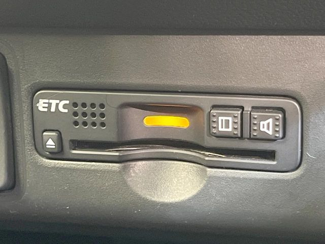 【ETC】高速道路の料金所をストレスなく通過!話題のスポットやサービスエリアに多い「スマートIC」利用時は必須のアイテムです。当店でセットアップを実施、ご納車当日からすぐにご利用いただけます!