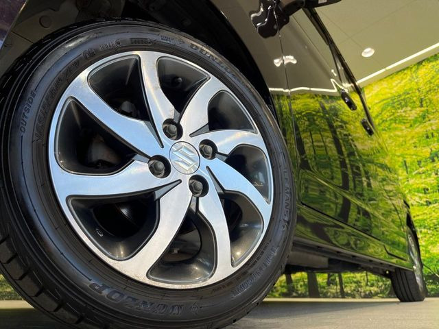 �y����14�C���`�A���~�z�C�[���z�O�ςɃ}�b�`���������A���~�z�C�[���𑕒����Ă���܂��B�e��ЊO�A���~�z�C�[����A�X�^�b�h���X�^�C�����戵�����Ă���܂��B���񂲑��k����������