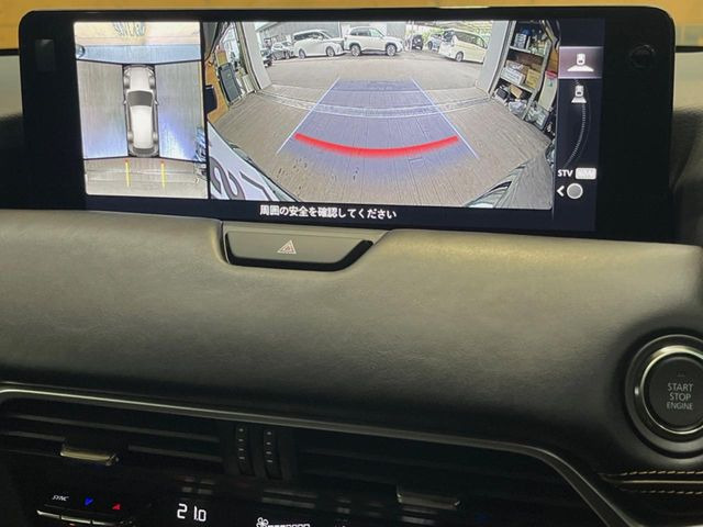�y360&deg;�r���[���j�^�[�z��p�̃J�����ɂ��A�ォ�猩���낵���悤�Ȏ��_��360�x�N���}�̎��͂��m�F���邱�Ƃ��ł��܂������p�������m�F���₷���A�����ꏊ�ł̐؂�Ԃ��⒓�Ԃ��X���[�Y�ɍs���܂��B