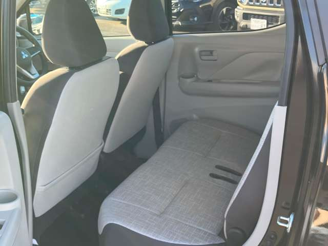 ★保証付で安心して乗って頂けます★万一の納車後の不具合が発生した場合は保証書の規定にそって自社工場で迅速に対応します!県外の方は、最寄のディーラーまたは当社指定工場を手配いたします★