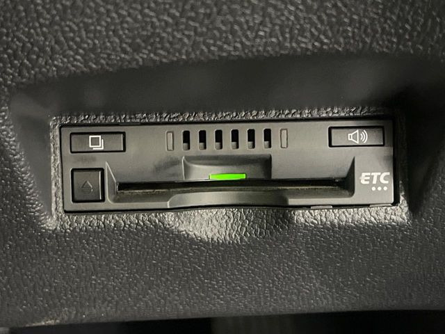 【ETC】高速道路の料金所をストレスなく通過!話題のスポットやサービスエリアに多い「スマートIC」利用時は必須のアイテムです。当店でセットアップを実施、ご納車当日からすぐにご利用いただけます!