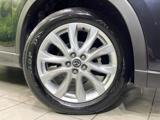 �y����19�C���`�A���~�z�C�[���z�O�ςɃ}�b�`���������A���~�z�C�[���𑕒����Ă���܂��B�e��ЊO�A���~�z�C�[����A�X�^�b�h���X�^�C�����戵�����Ă���܂��B���񂲑��k����������